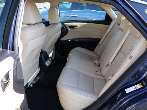 Used 2015 Toyota Avalon Limited image 13