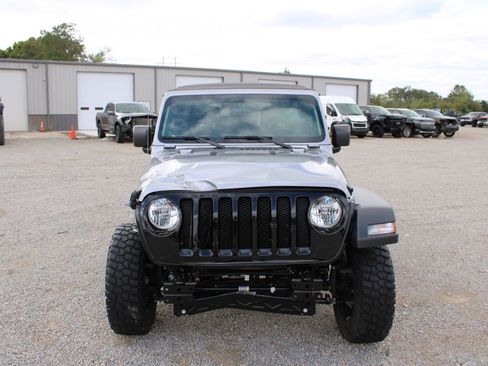 Used 2021 Jeep Wrangler Unlimited Willys image 6