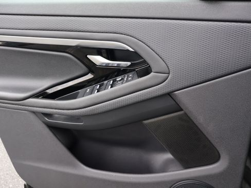 Used 2022 Land Rover Range Rover Evoque R-Dynamic S image 25