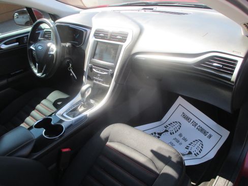 Used 2014 Ford Fusion SE Hybrid FWD image 4
