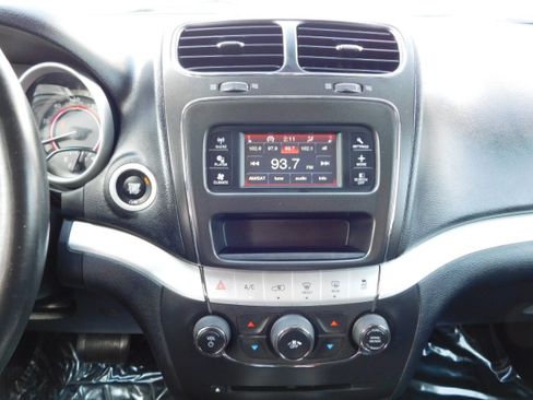 Used 2017 Dodge Journey Crossroad image 16