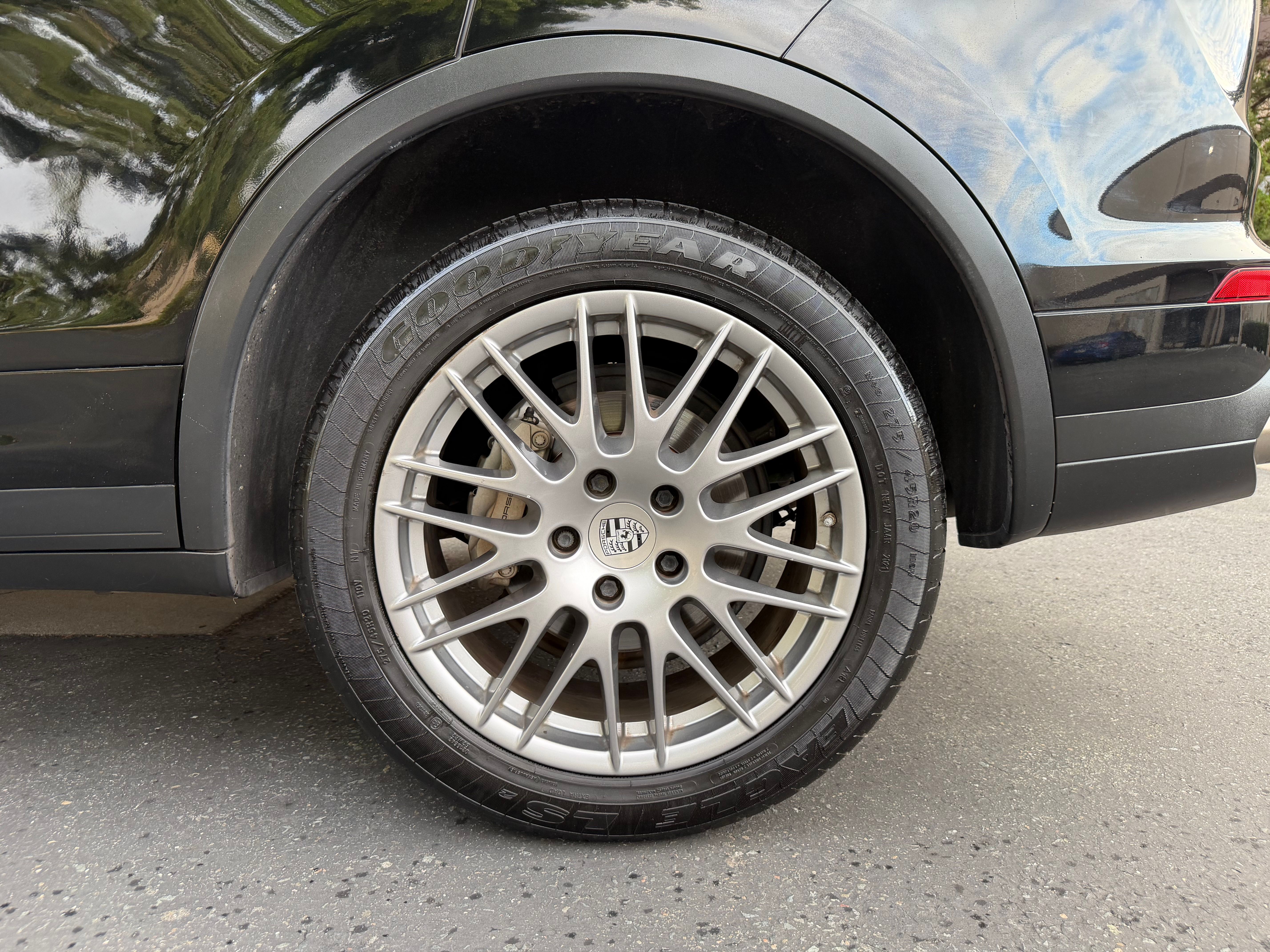Used 2018 Porsche Cayenne S AWD/4WD image 7