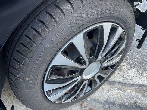 Used 2011 Honda Civic LX image 27