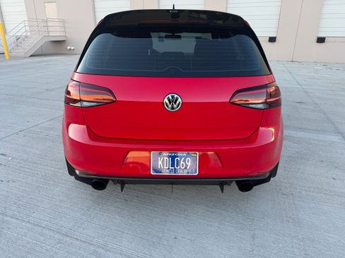 Used 2017 Volkswagen GTI Sport image 12