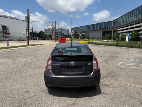 Used 2015 Toyota Prius Two FWD image 6