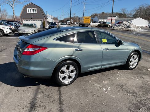Used 2010 Honda Accord Crosstour EX-L image 2