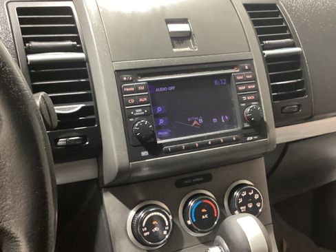 Used 2012 Nissan Sentra SR image 12