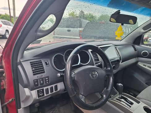 Used 2005 Toyota Tacoma TRD Off-Road image 13