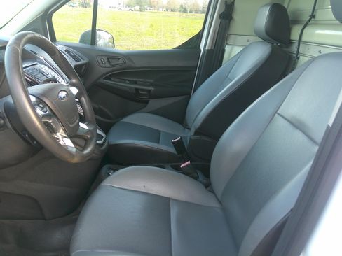 Used 2016 Ford Transit Connect XLT image 11