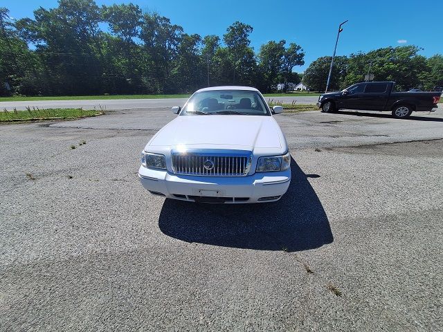 Used 2010 Mercury Grand Marquis LS RWD image 4