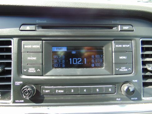 Used 2015 Hyundai Sonata SE image 14