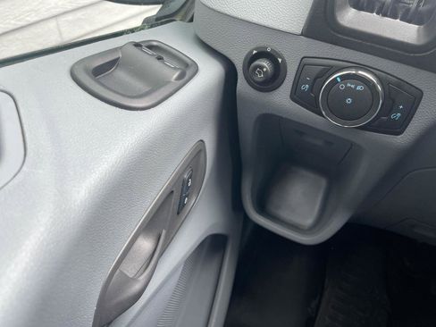 Used 2019 Ford Transit 350 XL image 27