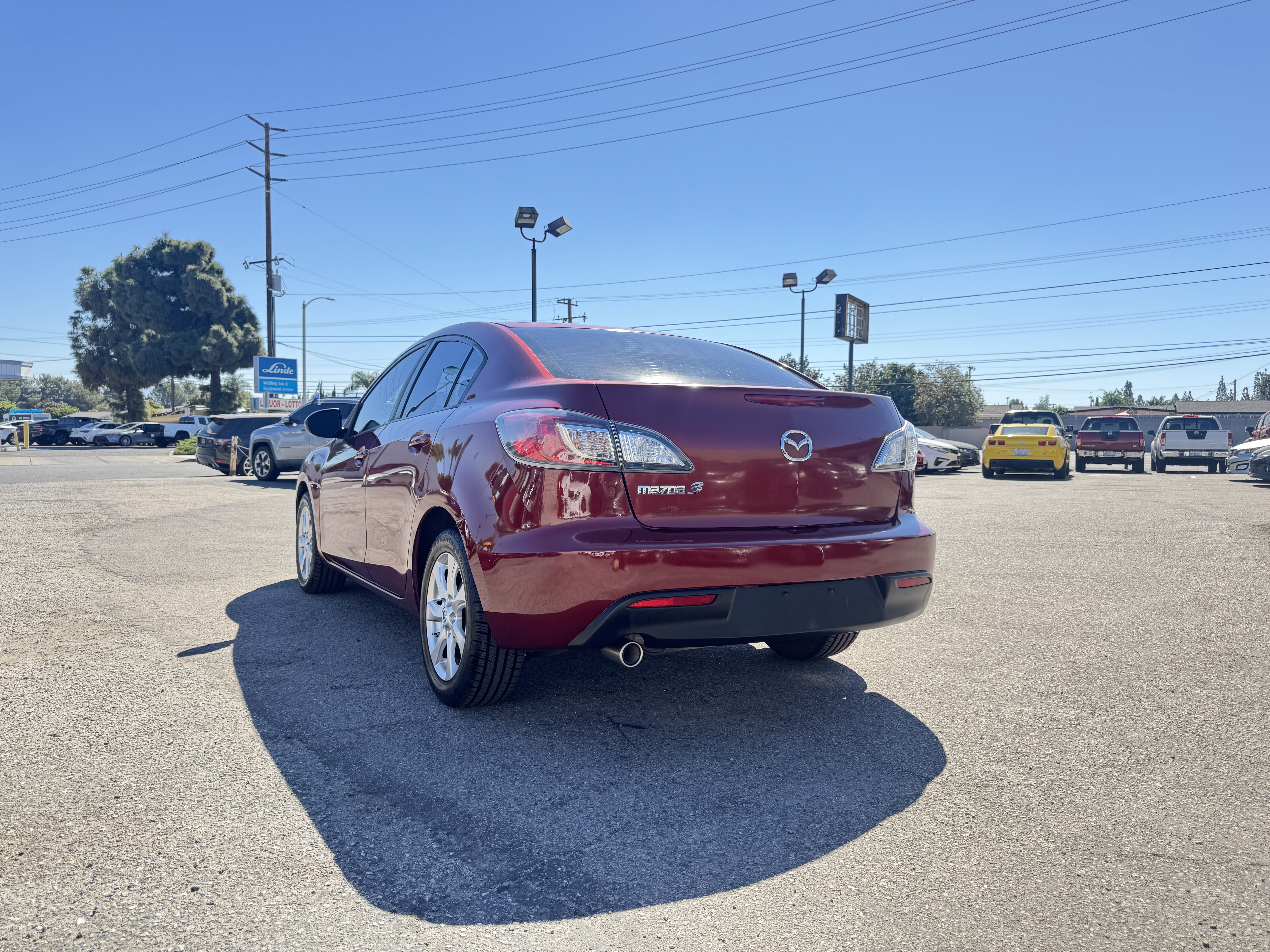 Used 2010 MAZDA MAZDA3 i Touring Sedan FWD image 6