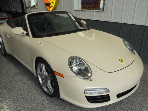Used 2010 Porsche 911 Carrera S Cabriolet RWD image 51