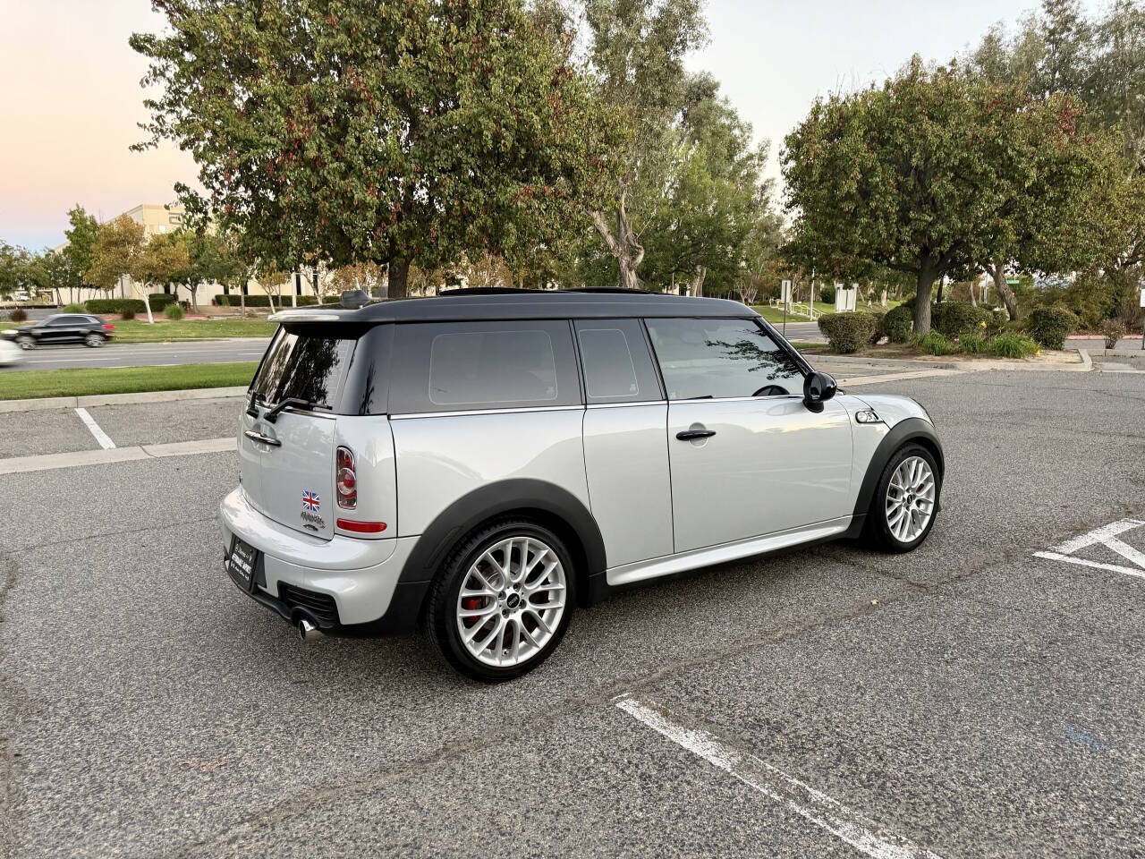 Used 2014 MINI Cooper Clubman John Cooper Works FWD image 8