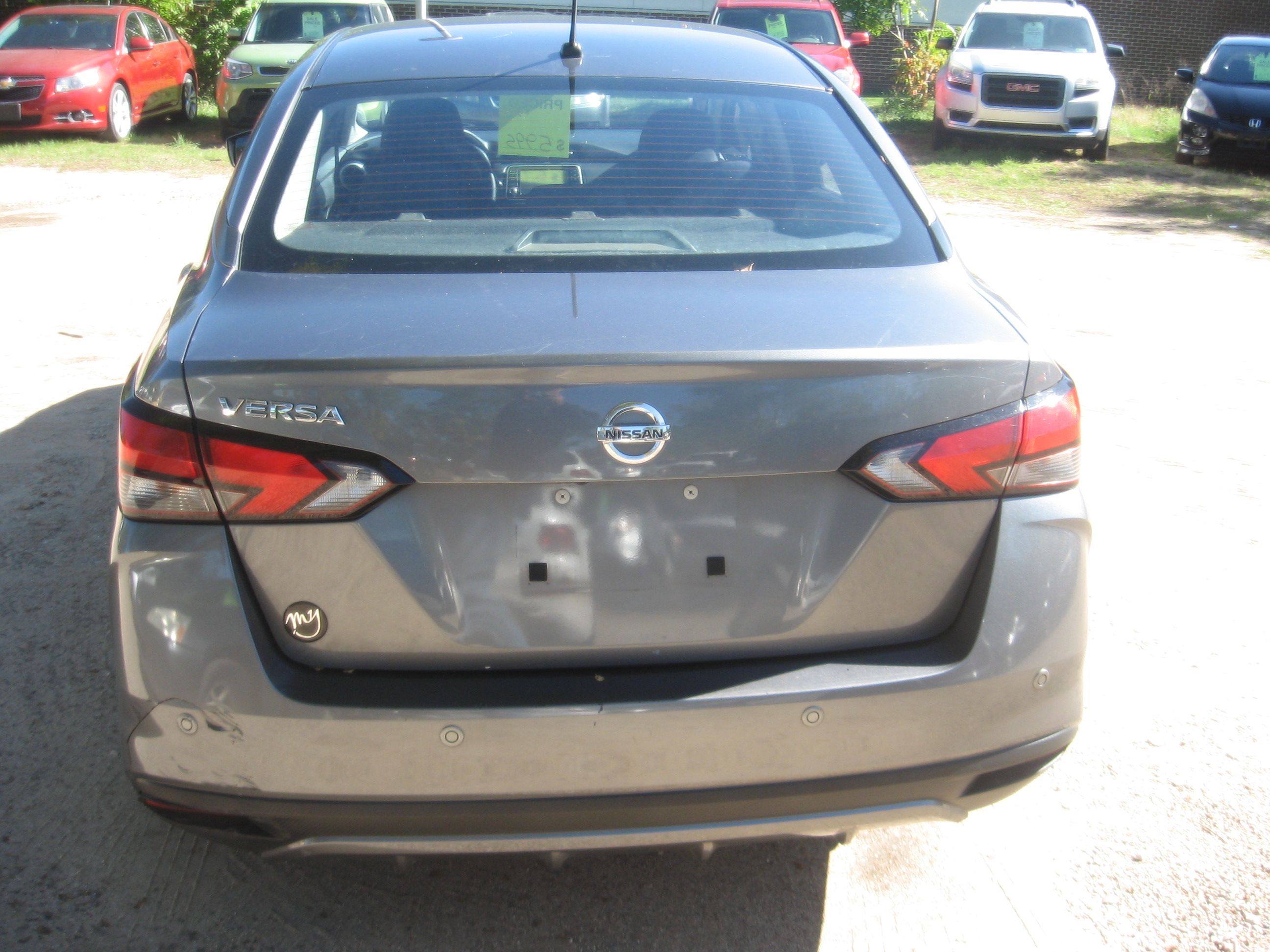 Used 2020 Nissan Versa S FWD image 5