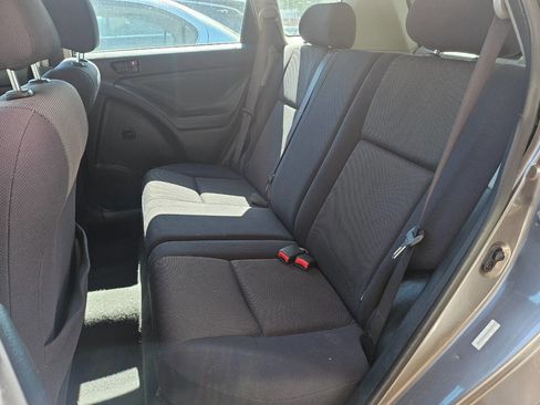 Used 2003 Pontiac Vibe image 12