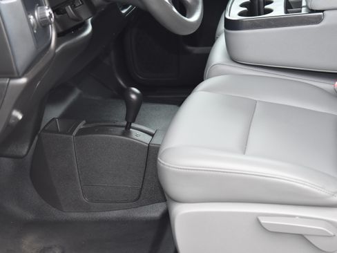 Used 2018 Chevrolet Silverado 1500 4x4 Double Cab image 20