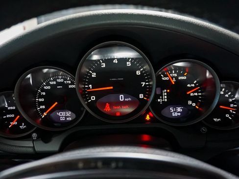 Used 2012 Porsche 911 Carrera 4S AWD/4WD image 22