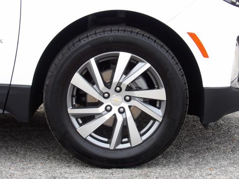 Certified 2024 Chevrolet Equinox Premier image 9