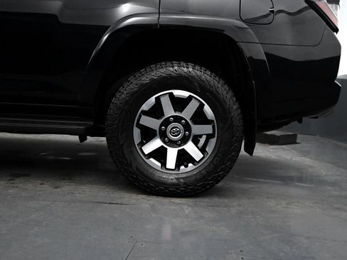 Used 2022 Toyota 4Runner TRD Off-Road Premium image 11