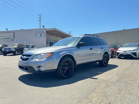 Used 2008 Subaru Outback 2.5i image 2