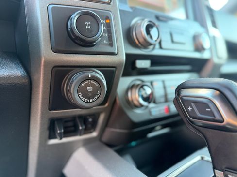 Used 2018 Ford F150 4x4 Crew Cab Raptor image 16