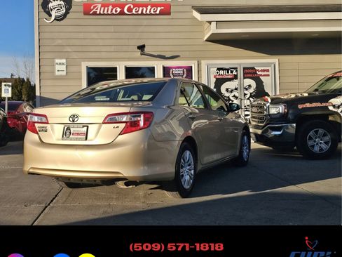 Used 2012 Toyota Camry LE image 7