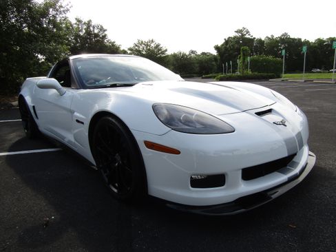 Used 2013 Chevrolet Corvette Z06 Coupe RWD image 7