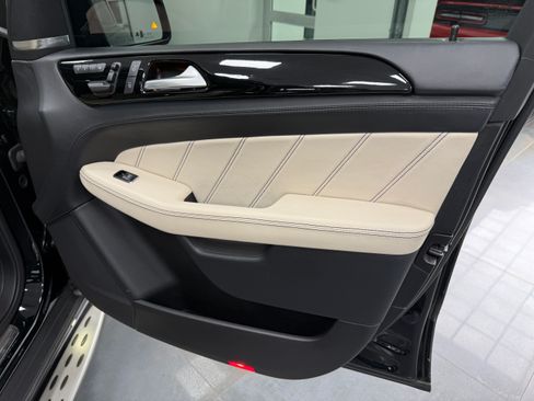 Used 2015 Mercedes-Benz ML 63 AMG image 20