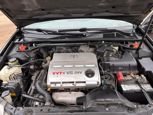 Used 2004 Toyota Camry V6 w/ XLE Premium Pkg FWD image 12