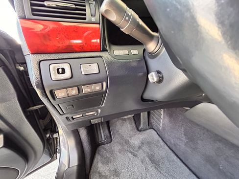 Used 2010 Lexus LS 460 Luxury image 11