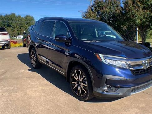 Used 2019 Honda Pilot Touring image 2