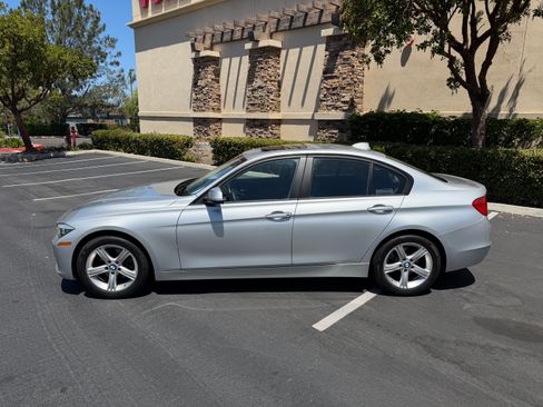 Used 2015 BMW 328i Sedan RWD image 4
