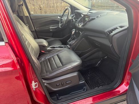 Used 2016 Ford Escape 4WD Titanium image 7