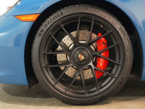 Used 2018 Porsche 911 Targa 4 GTS image 65