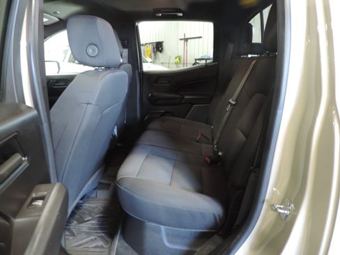 Used 2023 Chevrolet Colorado Trail Boss image 35