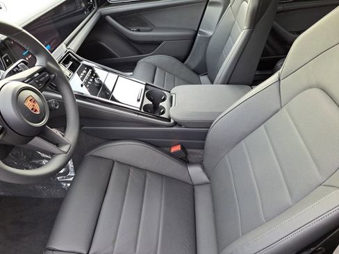 New 2026 Porsche Panamera 4S image 21