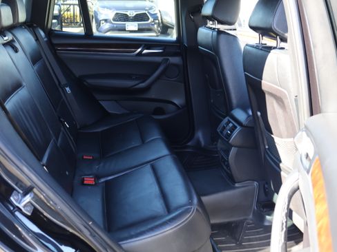 Used 2017 BMW X3 xDrive28i image 15