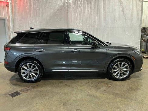 Used 2020 Lincoln Corsair image 29