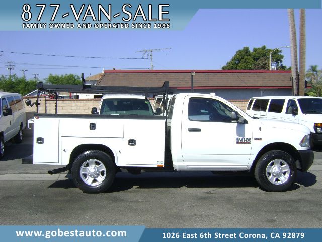 Used 2017 RAM 2500 2WD Regular Cab ST image 1