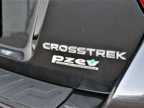 Used 2017 Subaru Crosstrek 2.0i Limited AWD/4WD image 8