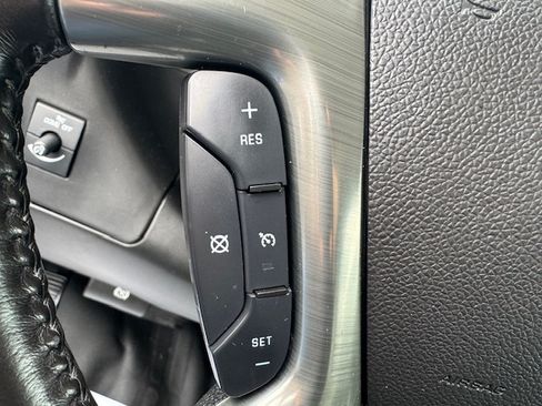 Used 2017 Chevrolet Express 2500 image 11