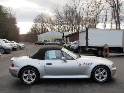 Used 2001 BMW Z3 2.5i image 9