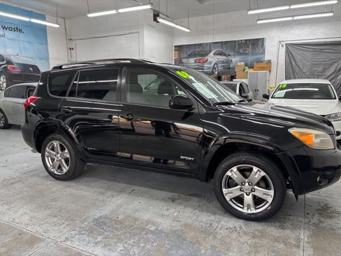 Used 2008 Toyota RAV4 Sport image 4