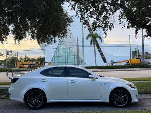 Used 2011 Lexus IS 250 F Sport RWD image 4