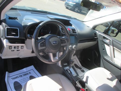 Used 2017 Subaru Forester 2.5i Limited image 10