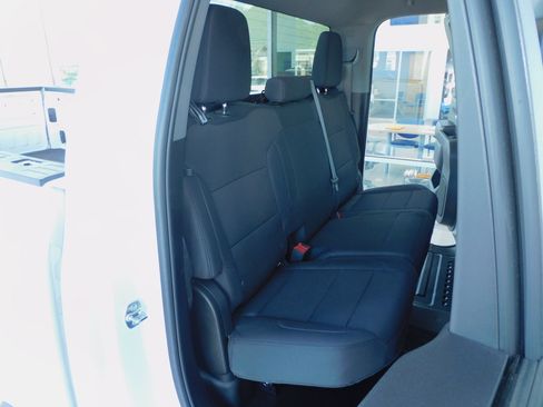 Used 2025 Chevrolet Silverado 3500 4x4 Extended Cab DRW image 20