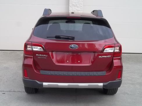 Used 2015 Subaru Outback 2.5i Limited AWD/4WD image 5