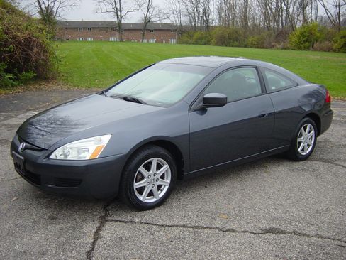 Used 2004 Honda Accord EX image 2